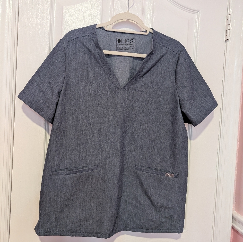 FIGS Casma 3 Pocket Scrub Top Heather Denim Size XL NWOT
